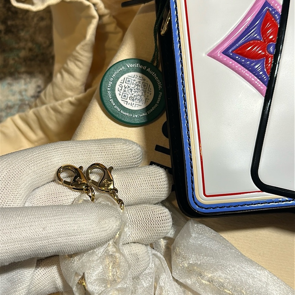Louis Vuitton Game On Pochette Carte (2020) - Picture 15 of 17